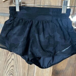 Low rise hotty hot lined lululemon shorts size 0